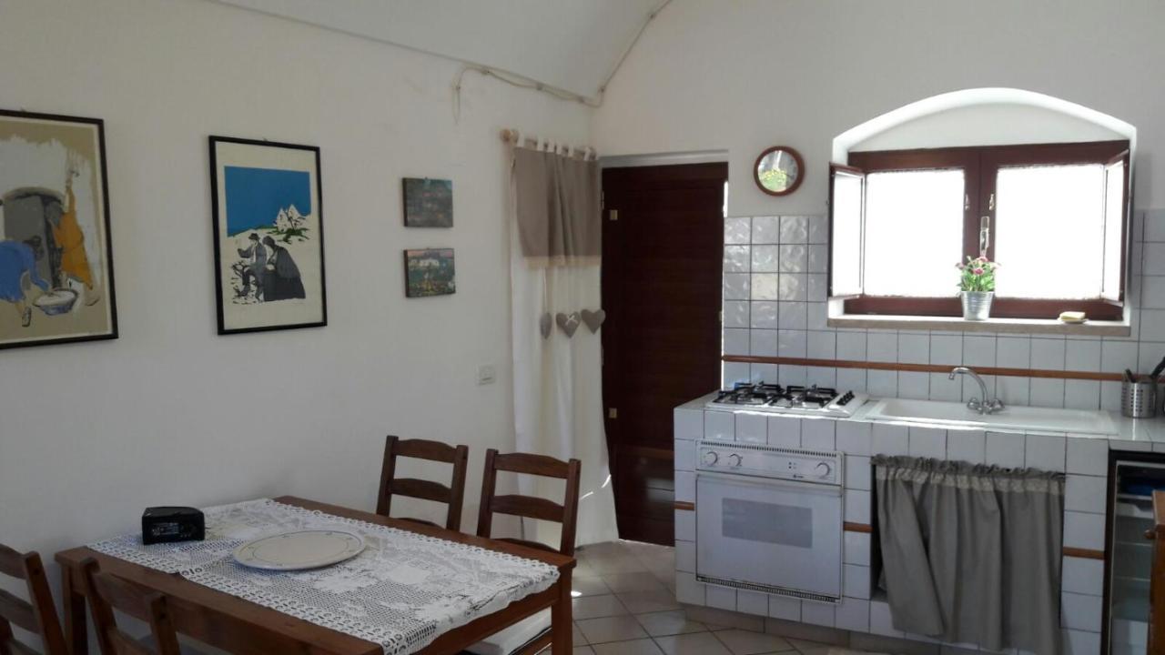 Вілла Trullo Il Corbezzolo Мартіна-Франка Екстер'єр фото
